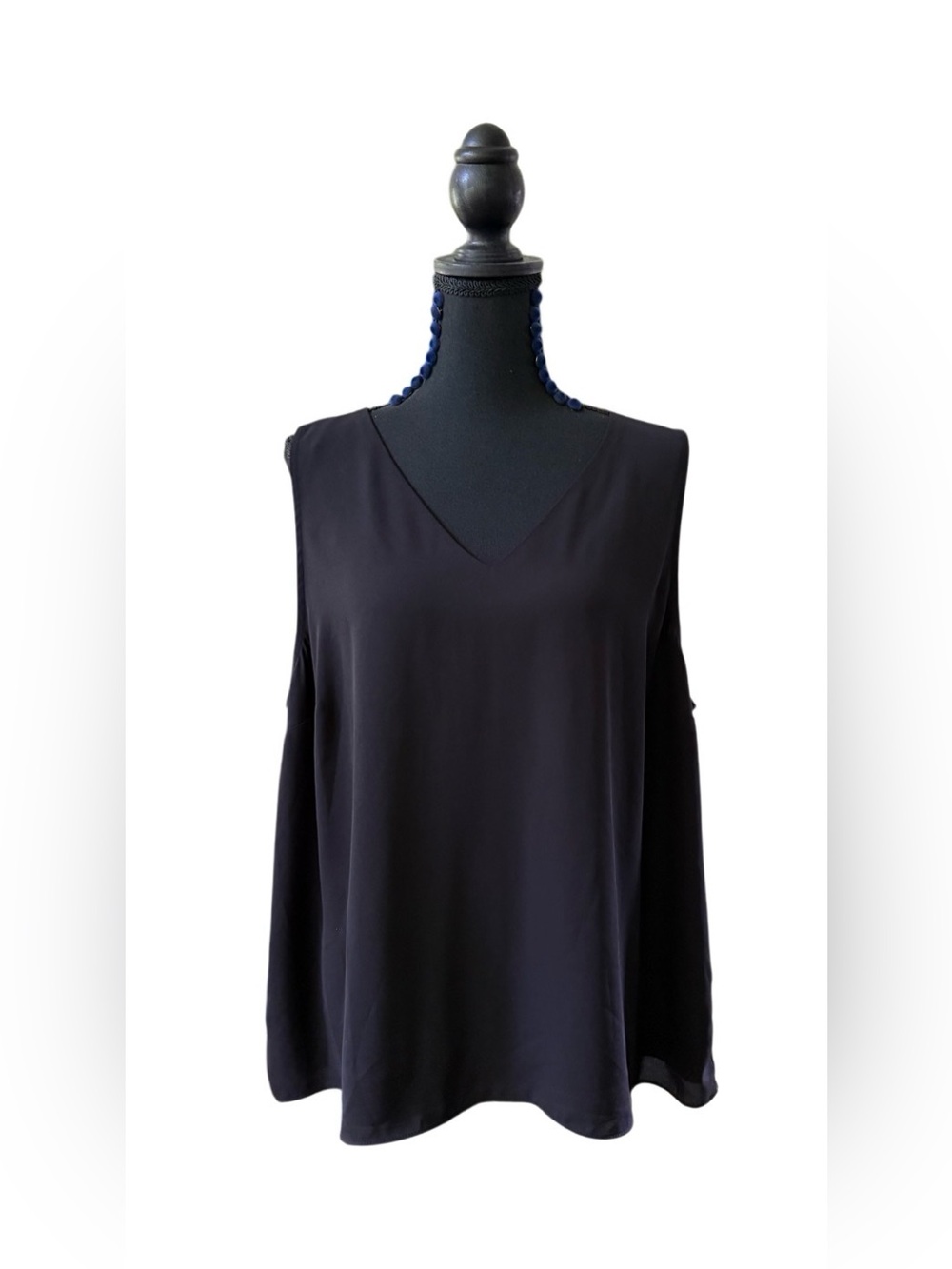 Nine West Black V-Neck Sleeveless Blouse